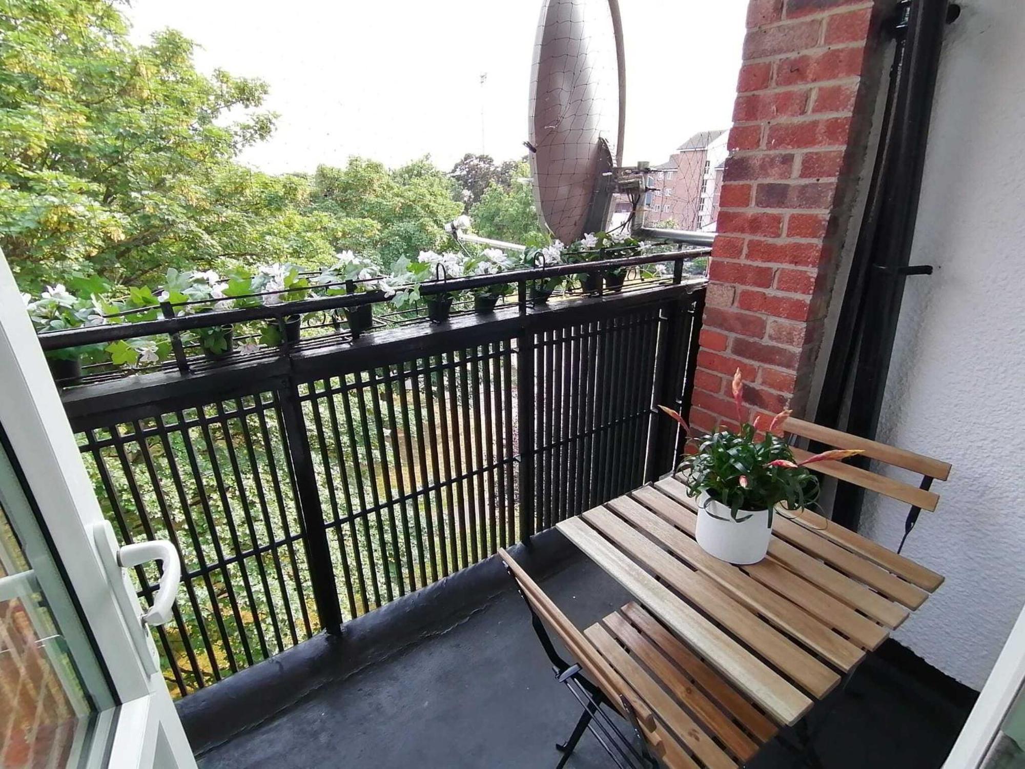 White City Apartment, Your London Stay ภายนอก รูปภาพ